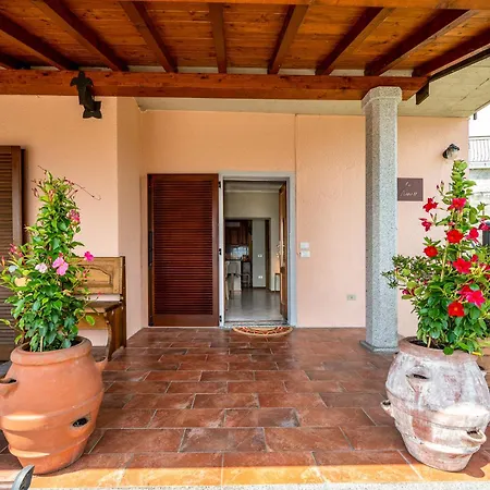 Caninett Apartment *